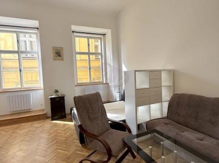 Pronájem bytu, 1+kk, 23 m² obrázek