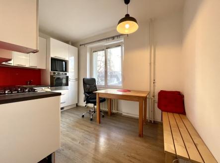 Pronájem bytu, 2+1, 56 m²
