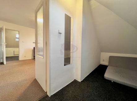 Pronájem bytu, 3+1, 42 m²