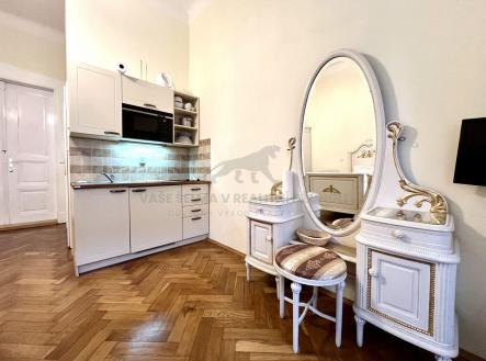 Pronájem bytu, 1+kk, 31 m² obrázek