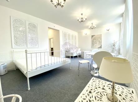 Pronájem bytu, 1+1, 50 m²