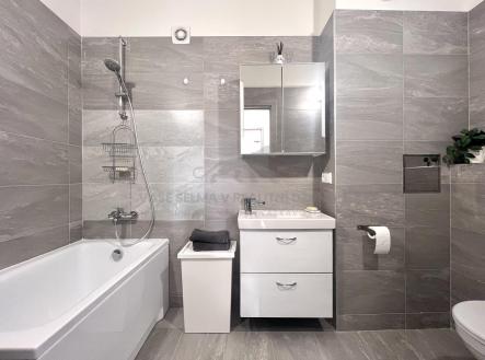 Pronájem bytu, 2+1, 56 m²