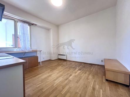 Pronájem bytu, 3+kk, 72 m²