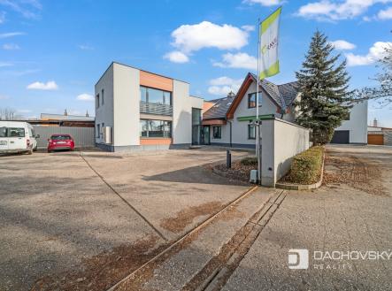 cp-20260220-15.jpg | Prodej - kanceláře, 374 m²