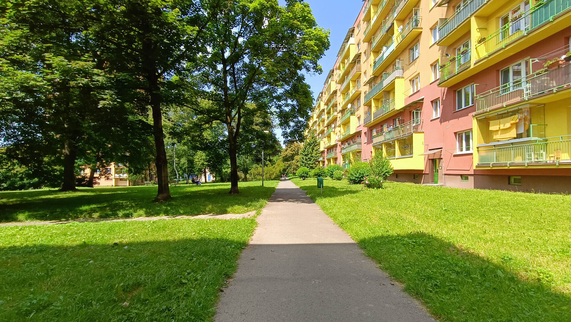 Nabízíme k podnájmu byt 3+1 s dvěma balkony v 8. patře, 69 m² – ulice Kosmonautů, Havířov - Podlesí