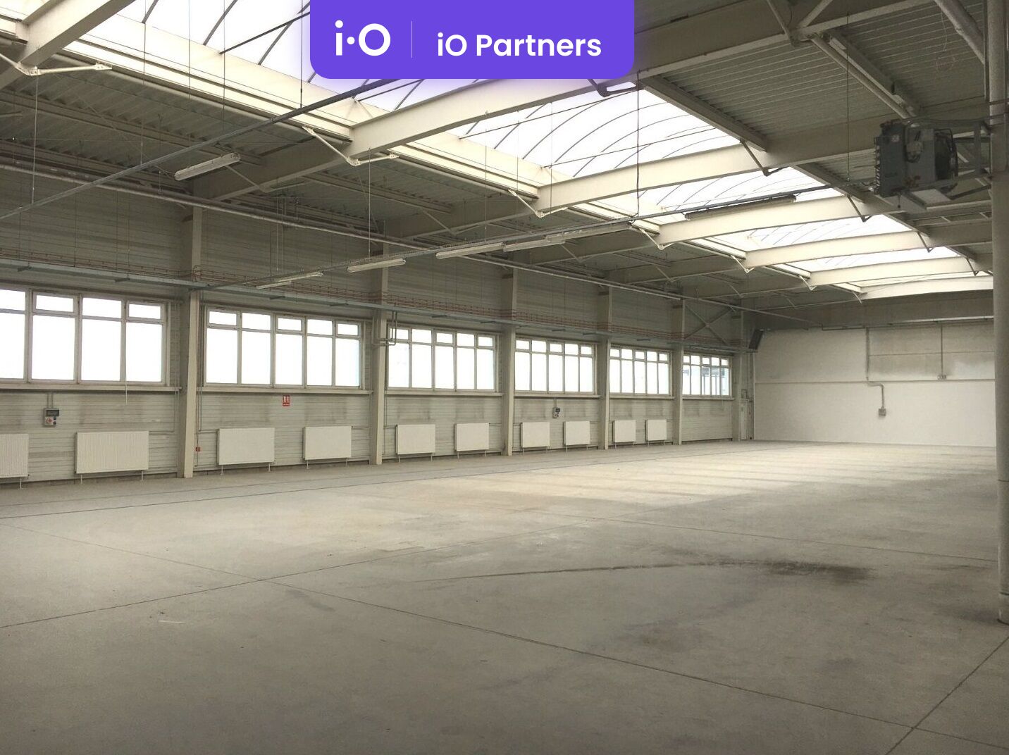 Pronájem - výrobně/ skladovací prostor, 2500 m² - 5000 m²