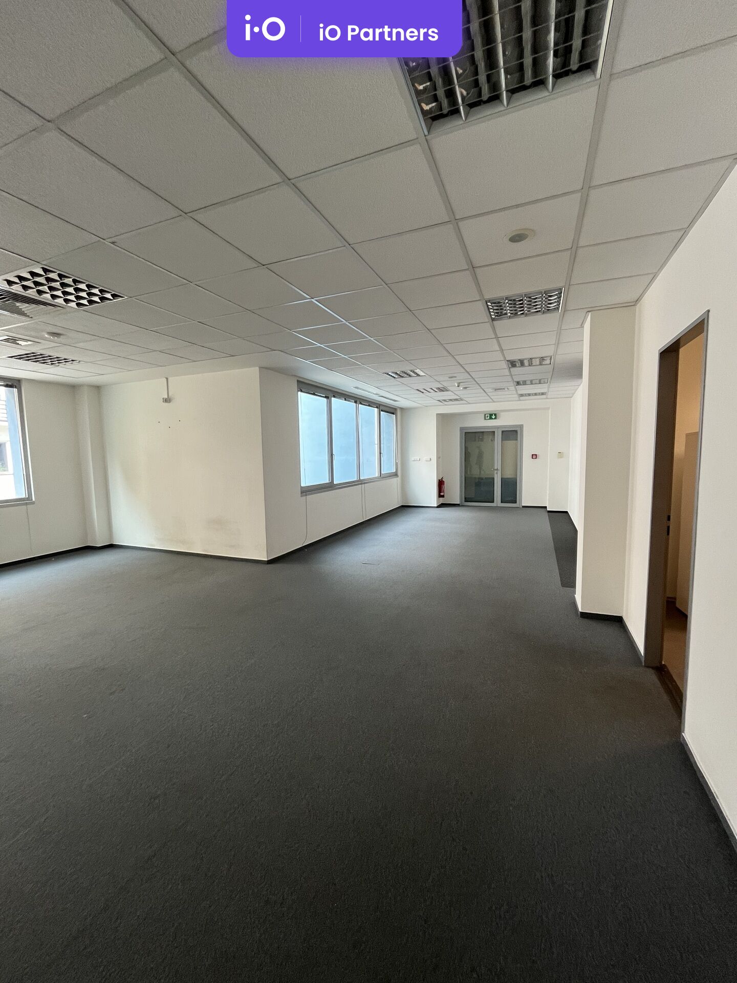 Podnájem kancelářských prostor v Karlíně - 178 m²