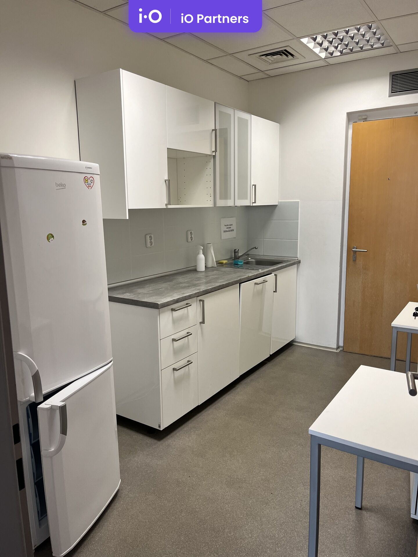 Podnájem kancelářských prostor v Karlíně - 178 m²