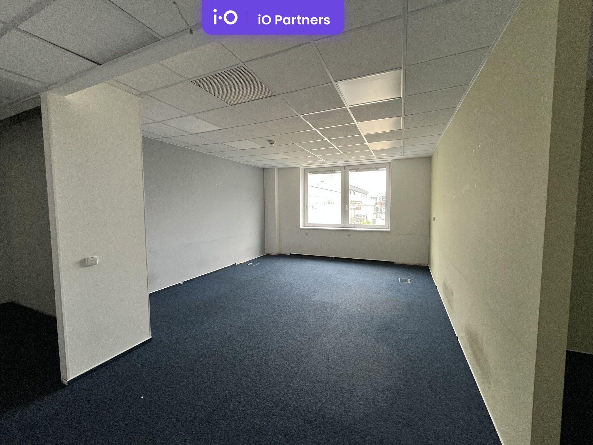 Pronájem kancelářských prostor na Praze 5 - 379 m²