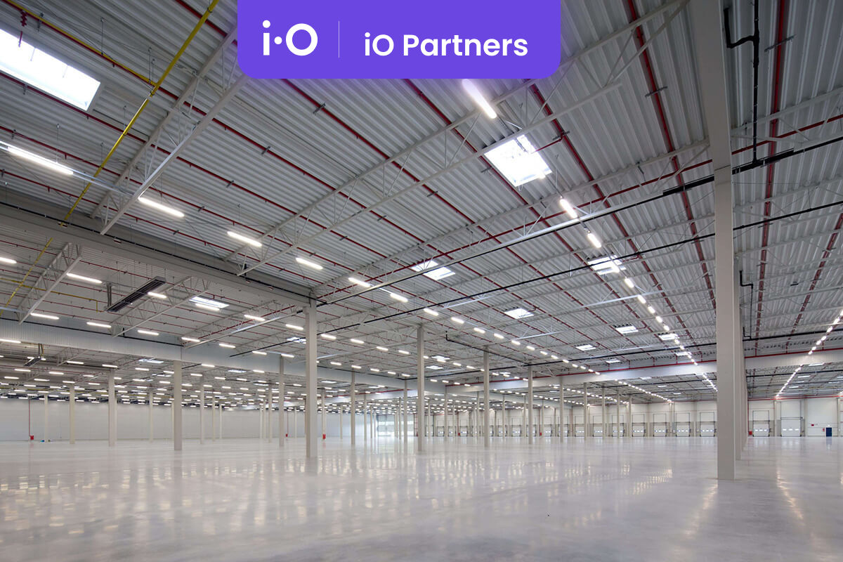 Pronájem - výrobně/ skladovací prostor, 2600 m² - 8000 m²