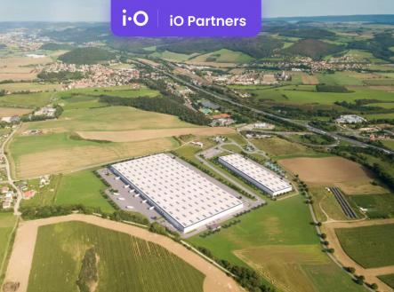 Pronájem - skladovací prostor, 13 000 m²
