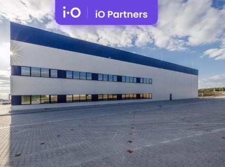 Pronájem - skladovací prostor, 17 600 m²