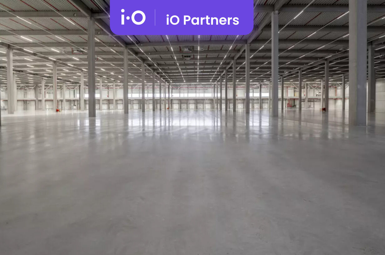 Pronájem - výrobně/ skladovací prostor, 5000 m² - 11 794 m²