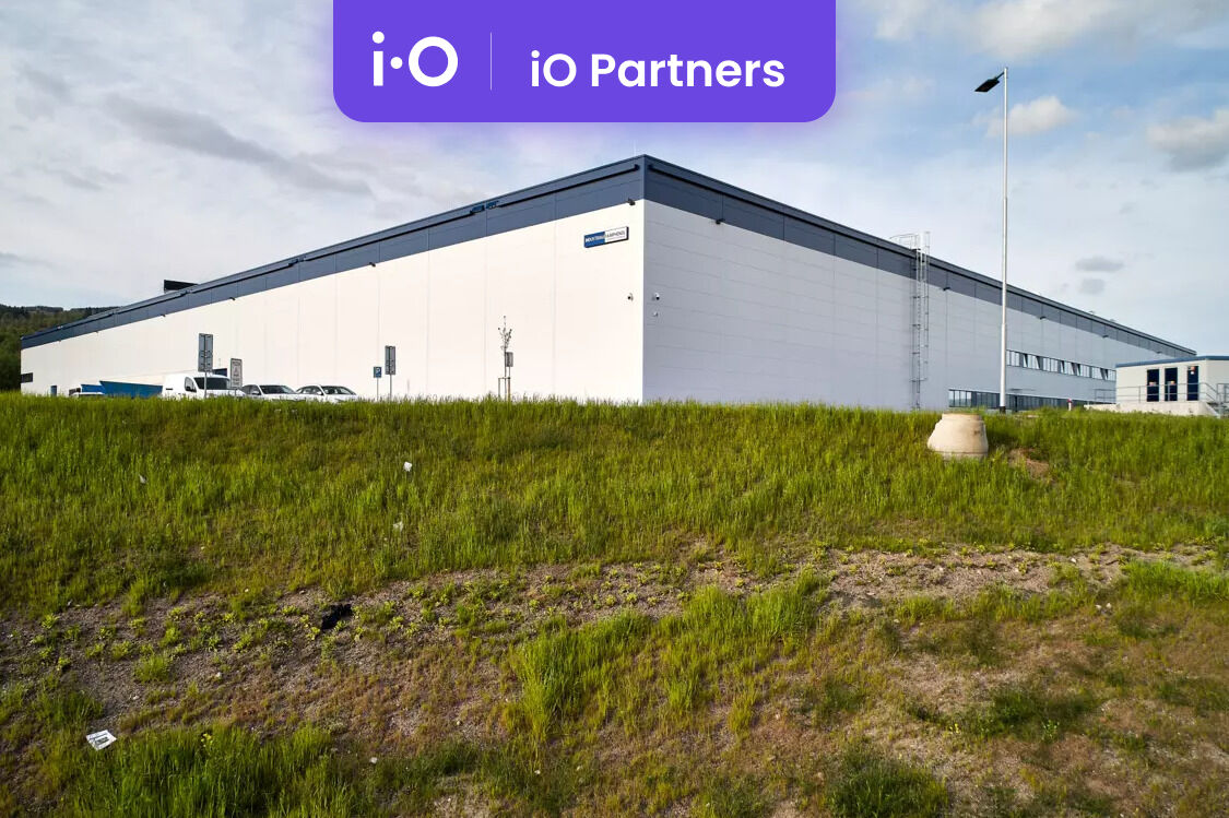 Pronájem - výrobně/ skladovací prostor, 5 000 m² - 11 000 m²