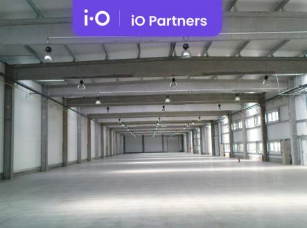 Pronájem - skladovací prostor, 950 m²