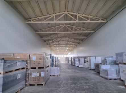 Pronájem - skladovací prostor, 1 360 m²