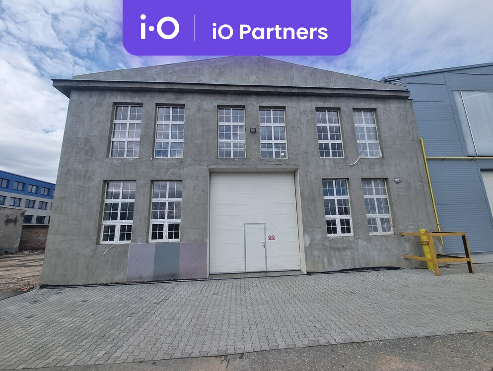 Pronájem - výrobně/ skladovací prostor, 1360 m²