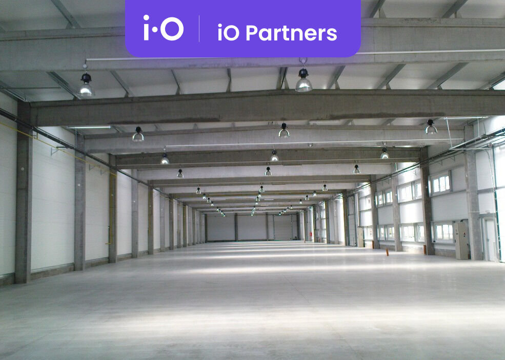 Pronájem - výrobně/ skladovací prostor, 1400 m²