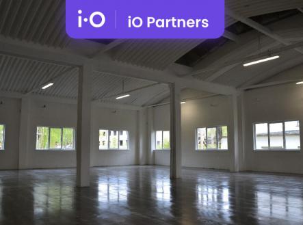 Pronájem - skladovací prostor, 1 400 m²