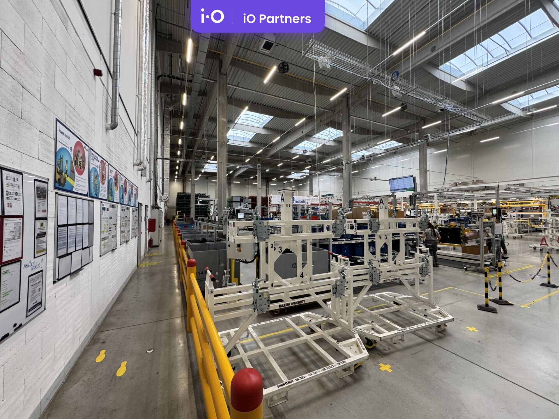 Pronájem - výrobně/ skladovací prostor, 5800 m²