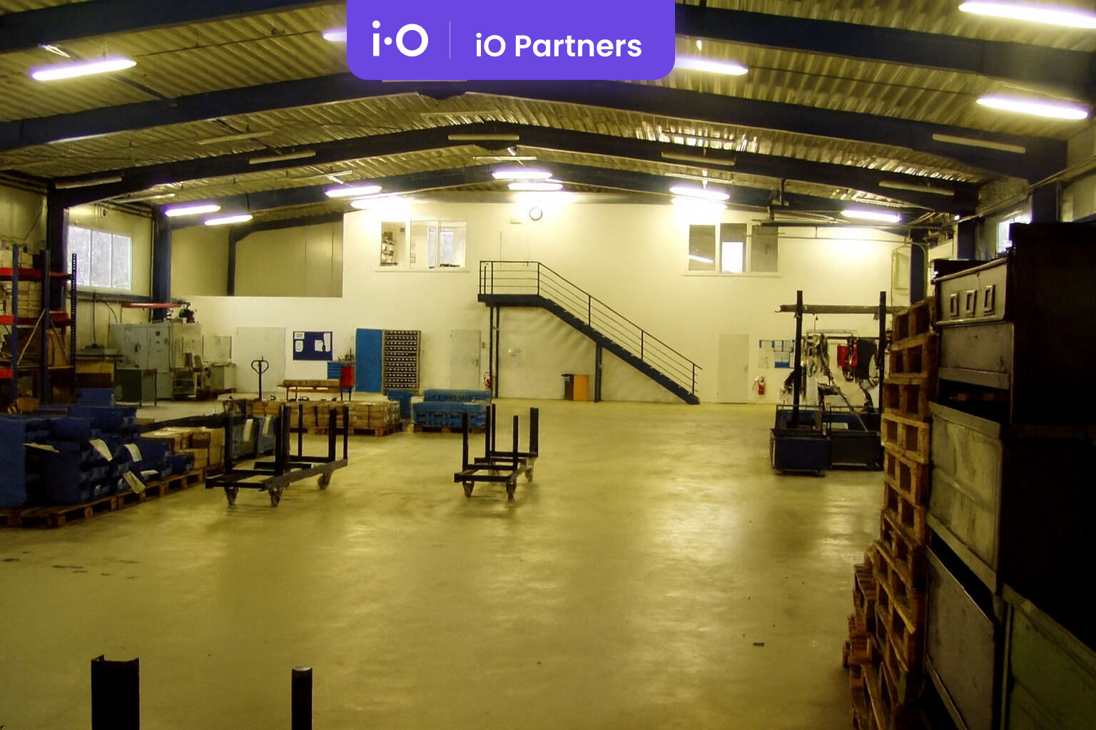 Pronájem - výrobně/ skladovací prostor, 492 m²