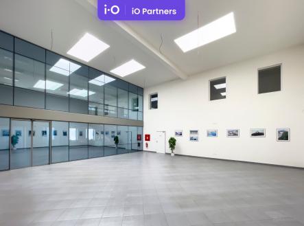 Pronájem - kanceláře, 1 500 m²