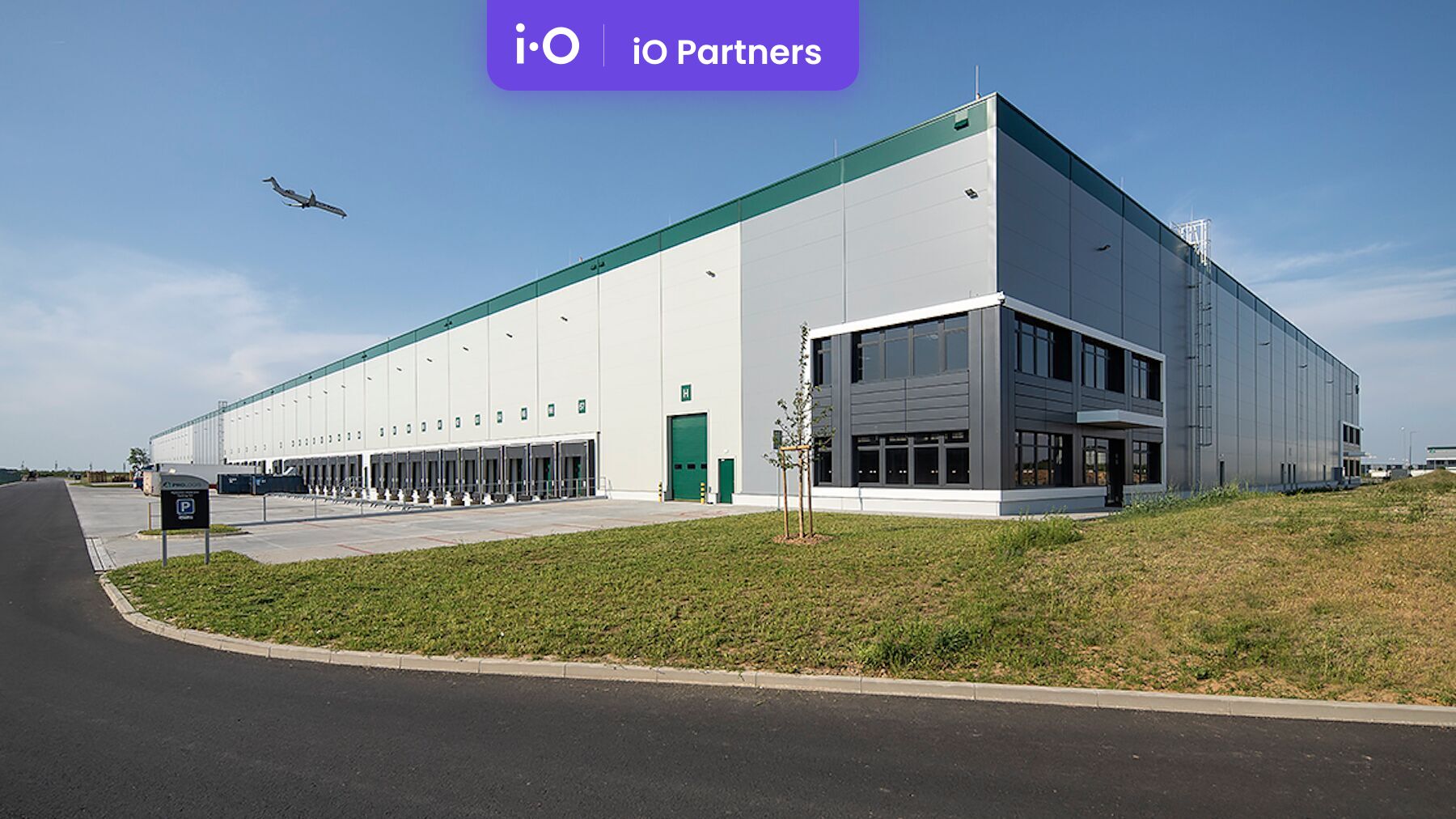 Pronájem - výrobně/ skladovací prostor, 2638 m²