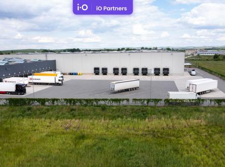 Pronájem - skladovací prostor, 37 517 m²