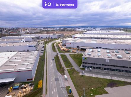 Pronájem - skladovací prostor, 22 278 m²