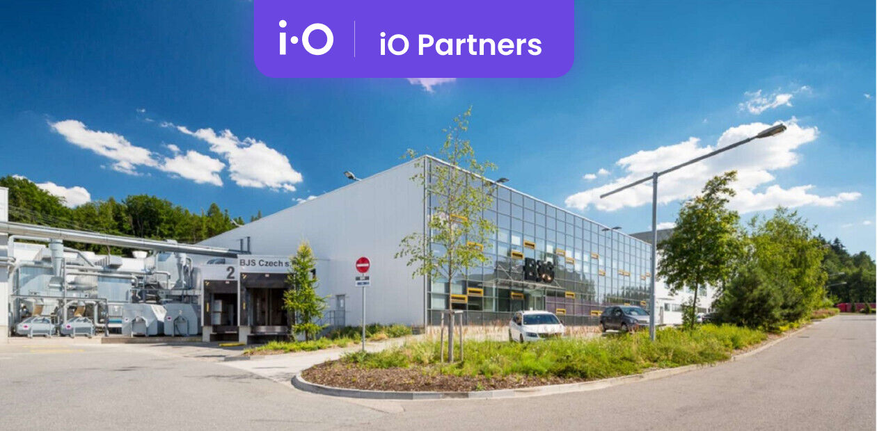 Pronájem - výrobně/ skladovací prostor, 2 642 m²