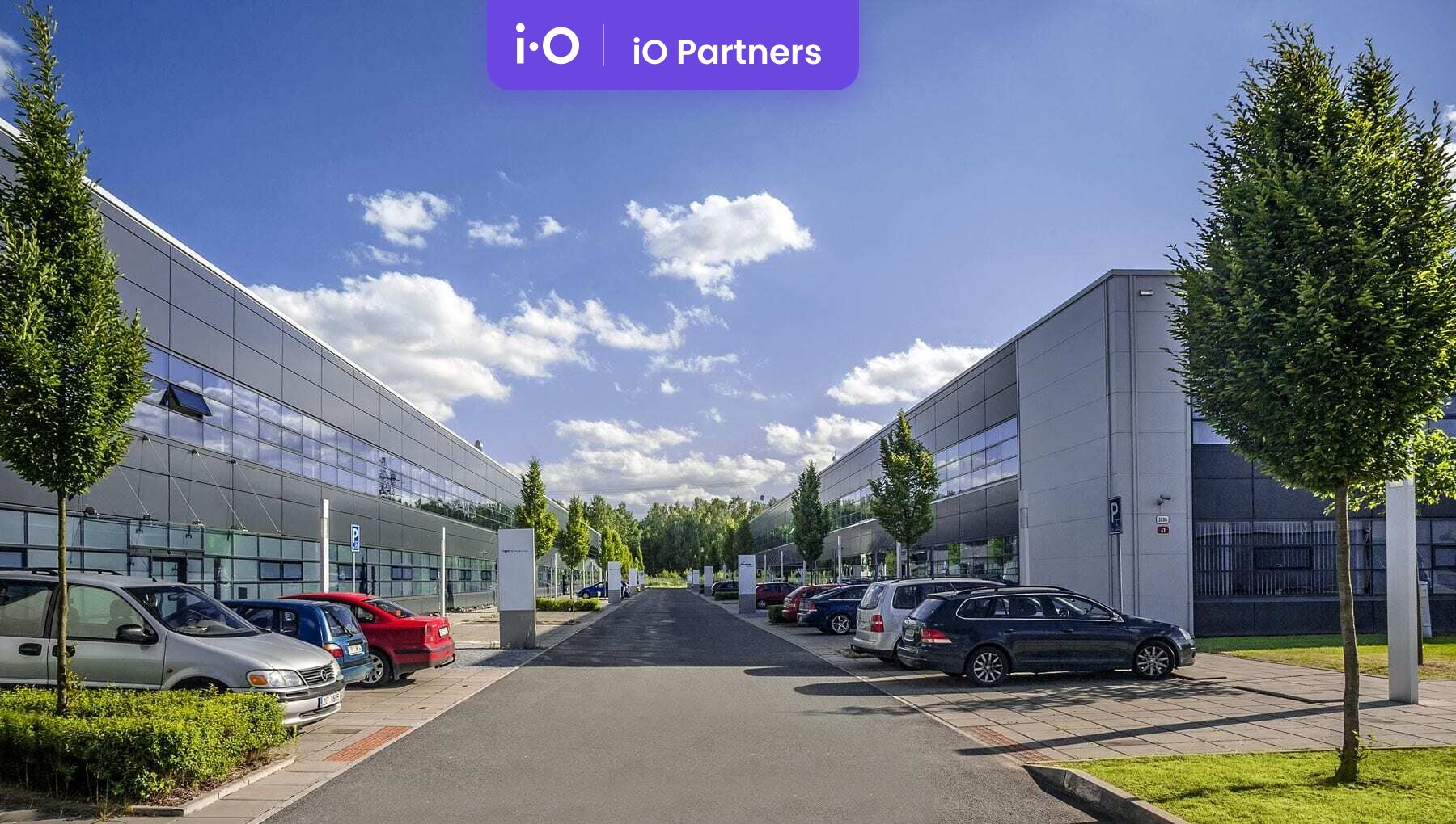 Pronájem - výrobně/ skladovací prostor, 935 m² - 5 119 m²
