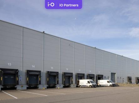 Pronájem - skladovací prostor, 7 346 m²