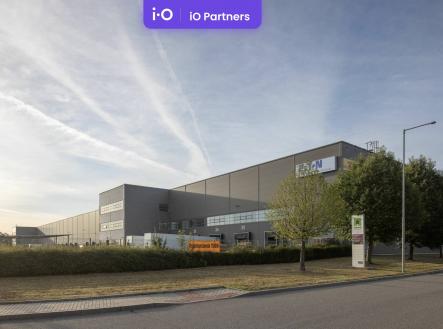 Pronájem - skladovací prostor, 7 346 m²