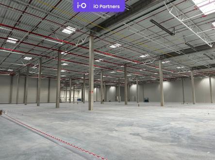 Pronájem - skladovací prostor, 56 612 m²