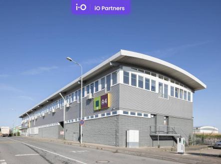 Pronájem - skladovací prostor