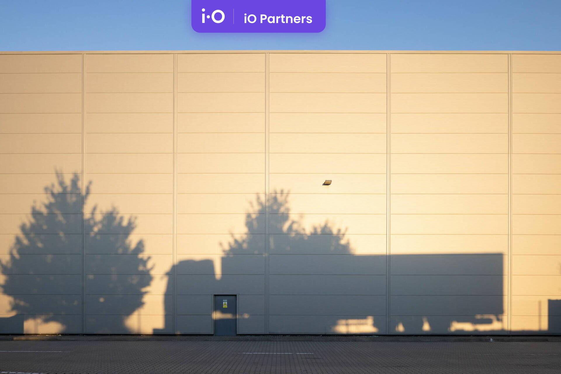 Pronájem - výrobně/ skladovací prostor, 1000 - 2085 m²