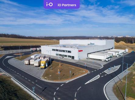 Pronájem - skladovací prostor