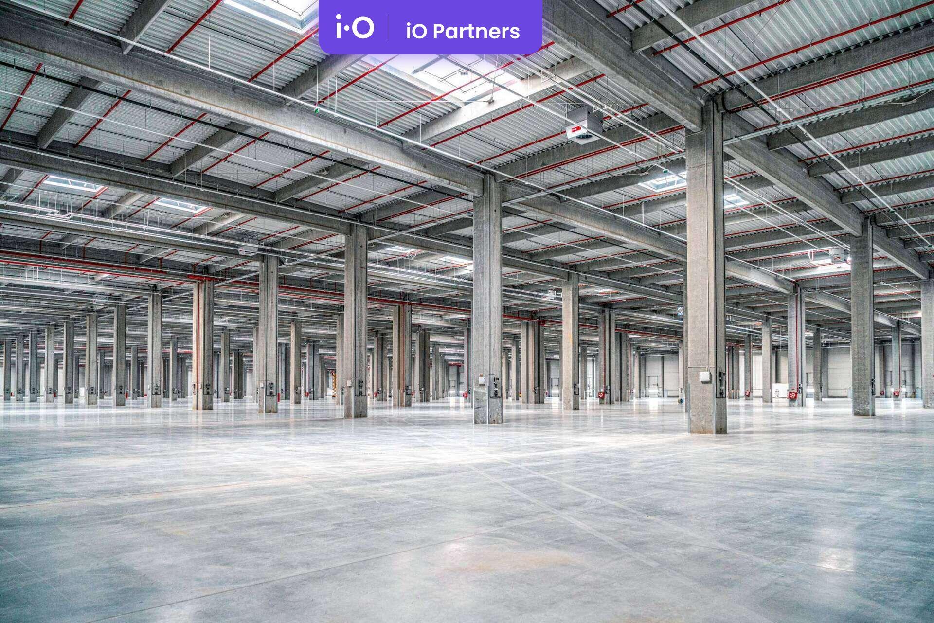 Pronájem - výrobně/ skladovací prostor, 1 554 m² - 2 920 m²