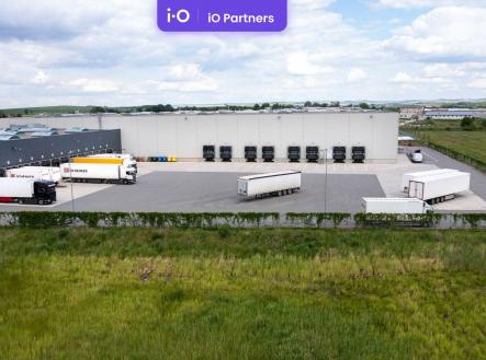 Pronájem - skladovací prostor