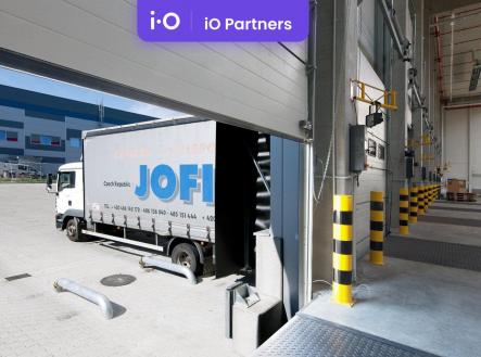 Pronájem - skladovací prostor