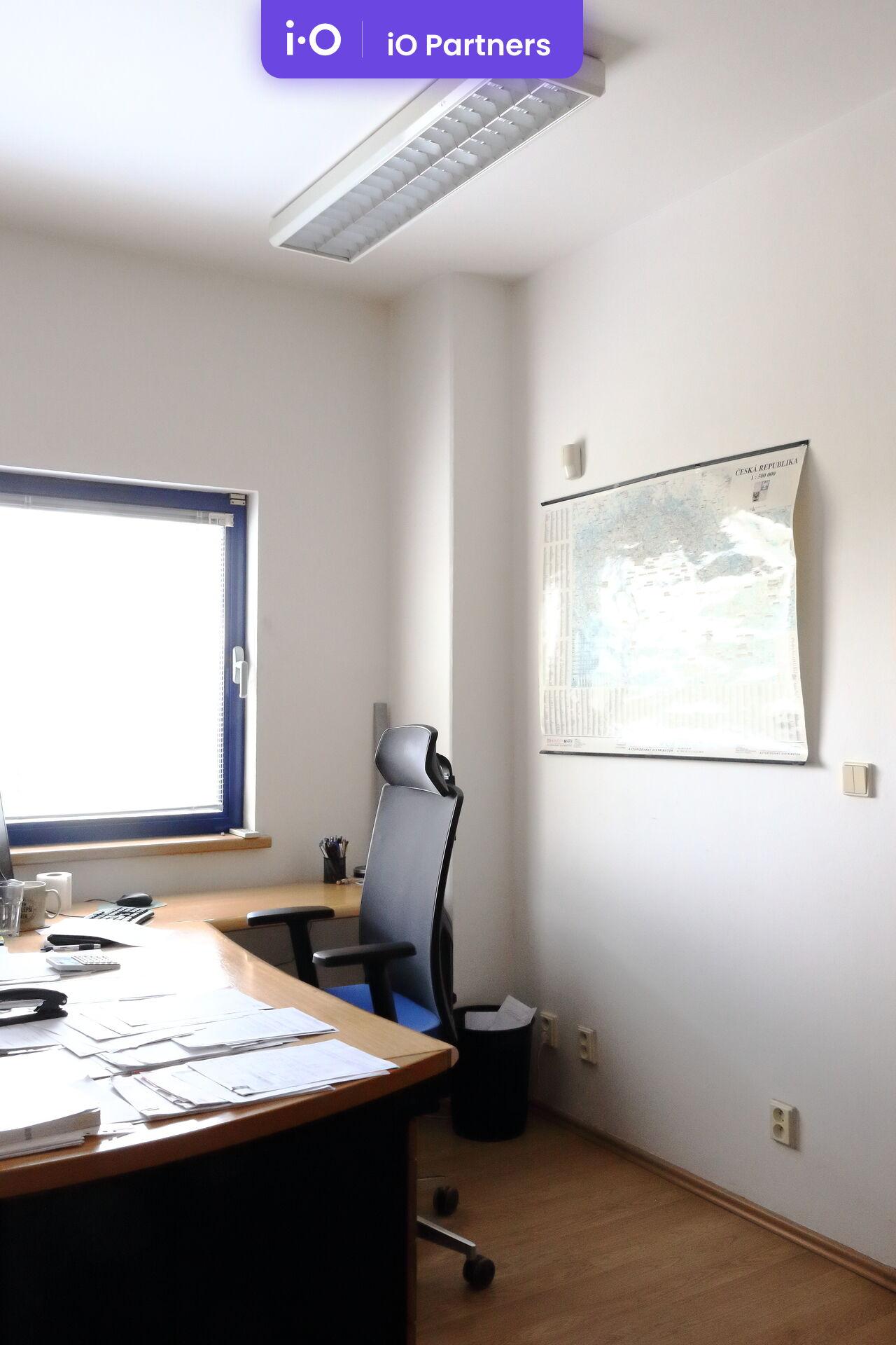 Prodej průmyslového areálu - 4 648 m²