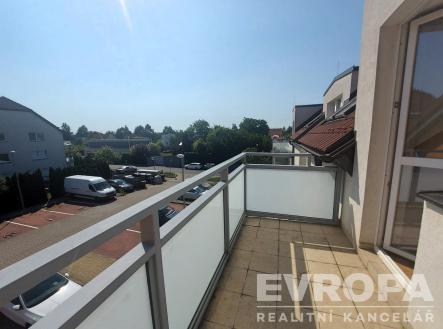 . | Prodej bytu, 1+kk, 32 m²