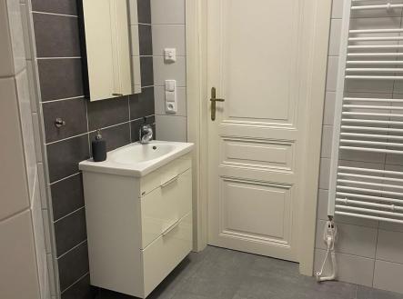 . | Pronájem bytu, 2+kk, 50 m²