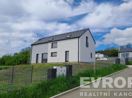 . | Prodej - dům/vila, 147 m²