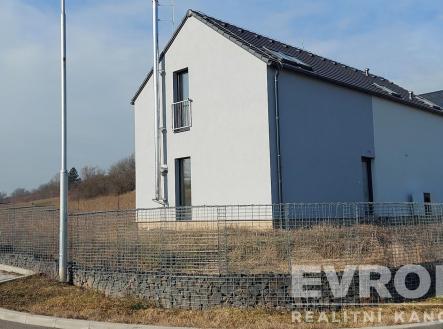 . | Prodej - dům/vila, 147 m²