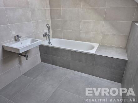 . | Prodej - dům/vila, 147 m²