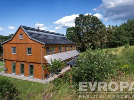 . | Prodej - dům/vila, 260 m²