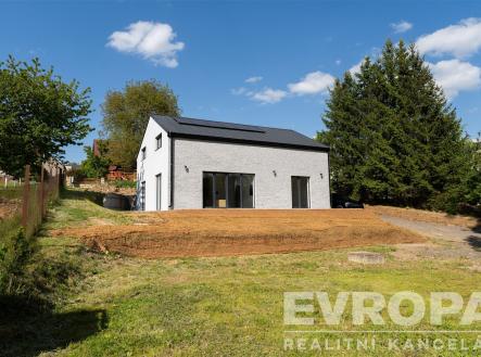 . | Prodej - dům/vila, 230 m²