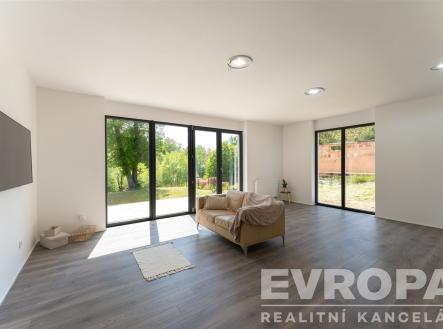 . | Prodej - dům/vila, 230 m²