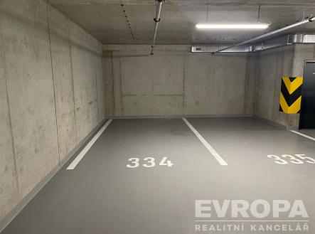 . | Pronájem - malý objekt/garáž